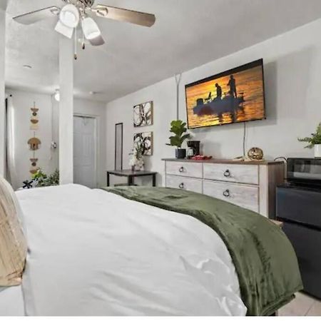 Inviting Oasis - Cozy, Spotless, And Comfortable Room Pahokee Exteriér fotografie