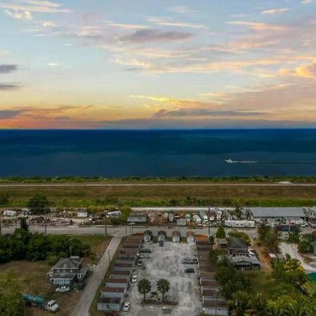 Inviting Oasis - Cozy, Spotless, And Comfortable Room Pahokee Exteriér fotografie