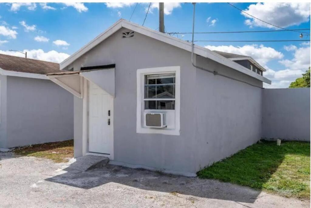 Inviting Oasis - Cozy, Spotless, And Comfortable Room Pahokee Exteriér fotografie